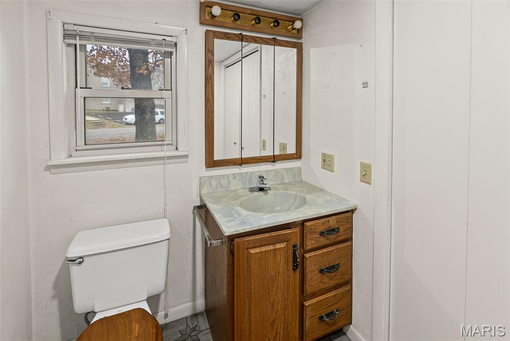 237 Maple Street Chester, IL 62233 - Photo 12 of 52