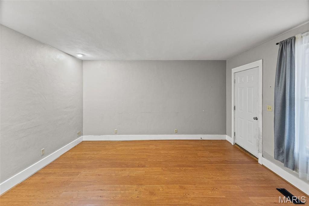 237 Maple Street Chester, IL 62233 - Photo 5 of 52