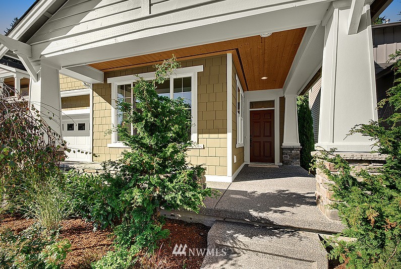 880 Mount Baker Place Northeast Renton, WA 98059 - Photo 1 of 15 Gallery Image 1