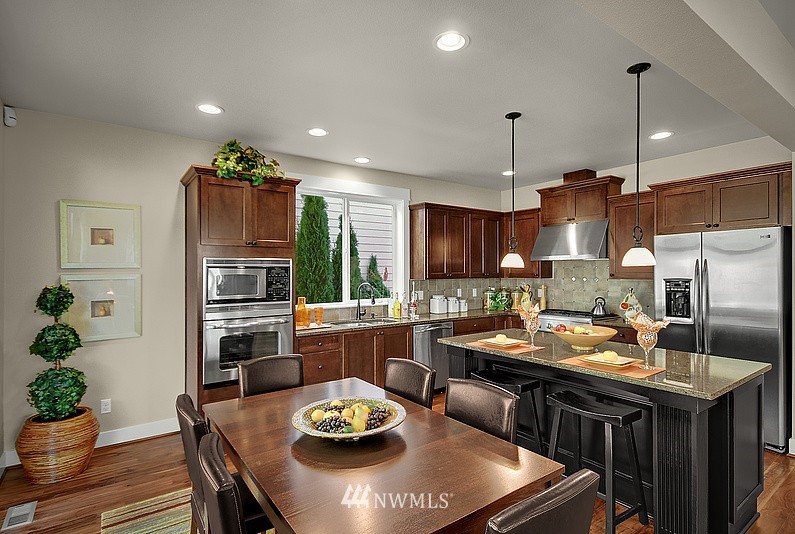 880 Mount Baker Place Northeast Renton, WA 98059 - Photo 14 of 15 Gallery Image 14