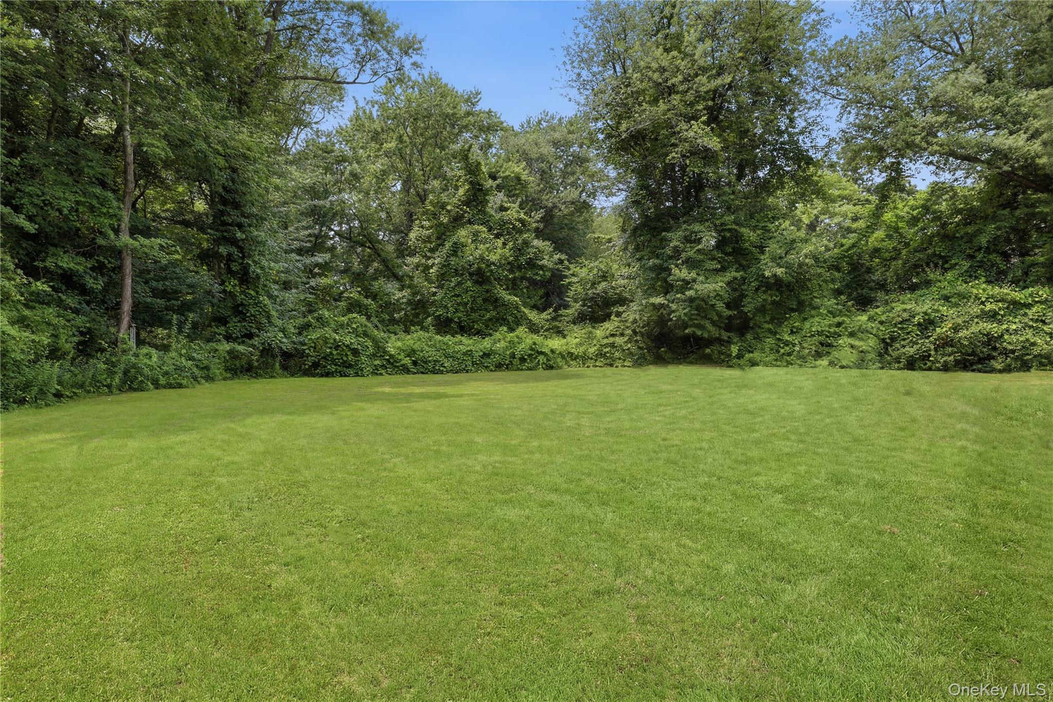 11 Creemer Road Armonk, NY 10504 - Photo 28 of 29 Yard