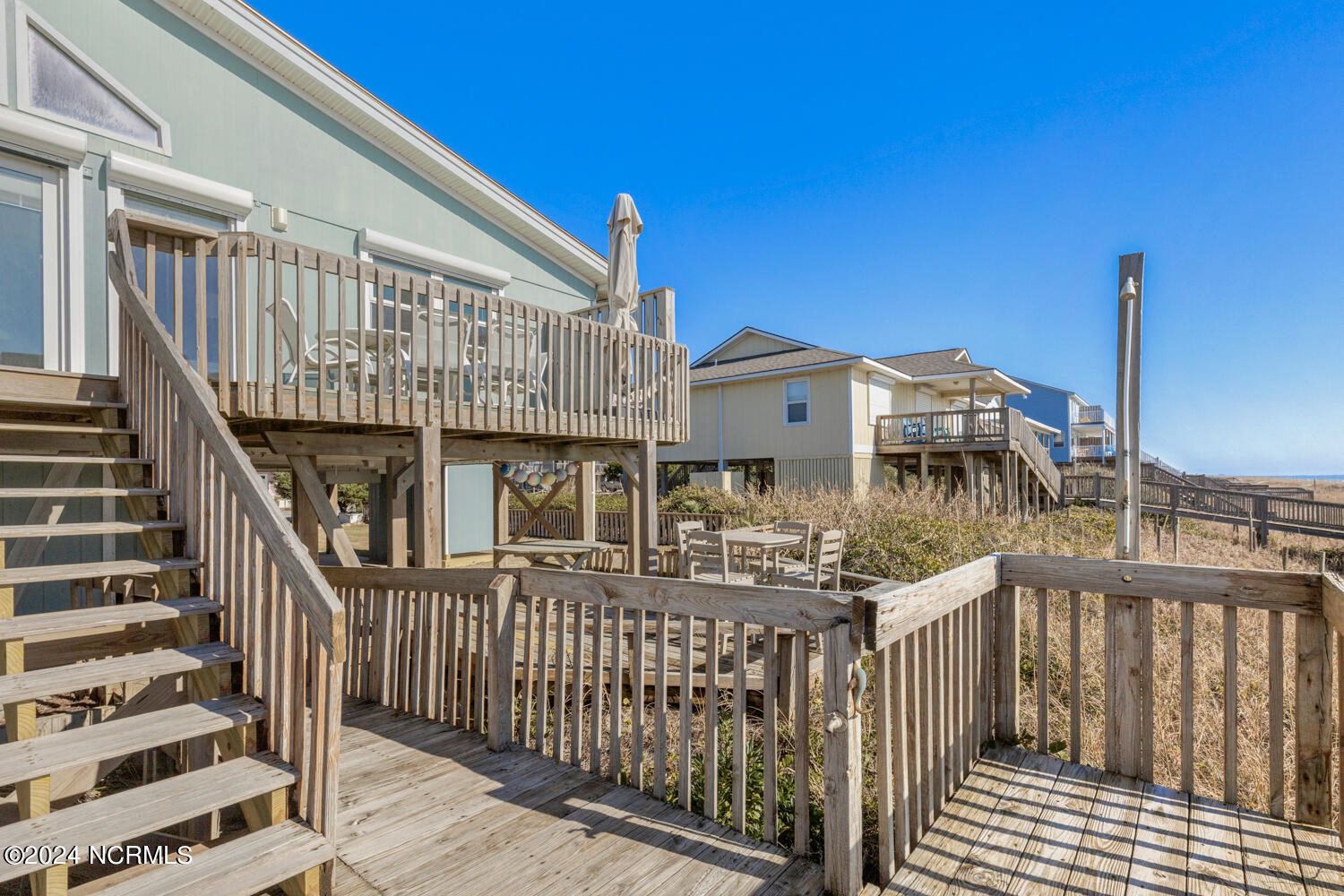 1809 Ocean Drive Emerald Isle, NC 28594 - Photo 42 of 54 46 (1)