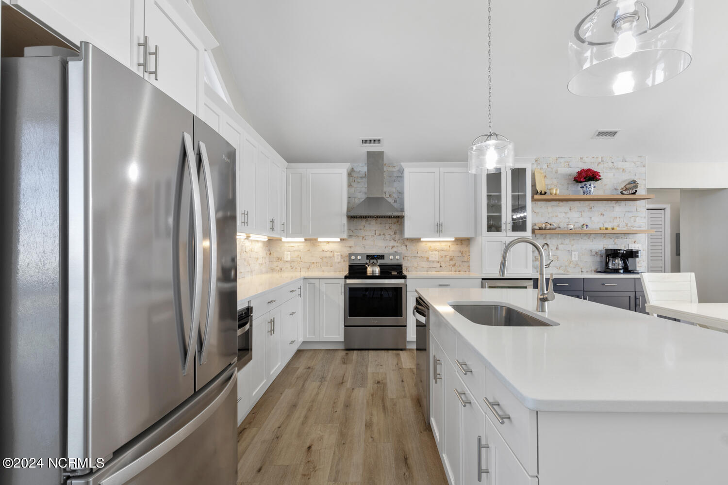 1809 Ocean Drive Emerald Isle, NC 28594 - Photo 10 of 54 11