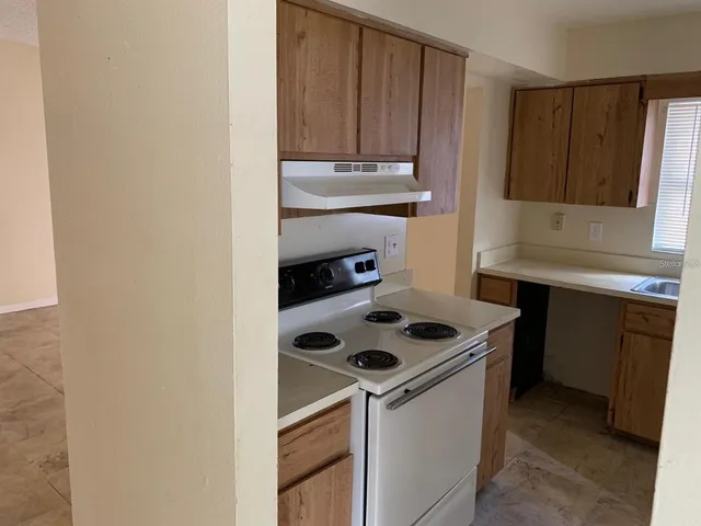 $1,200 | 2556 Chestnut Woods Drive, Lakeland, FL 33815