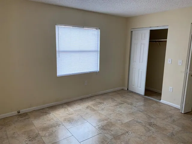 $1,200 | 2556 Chestnut Woods Drive, Lakeland, FL 33815