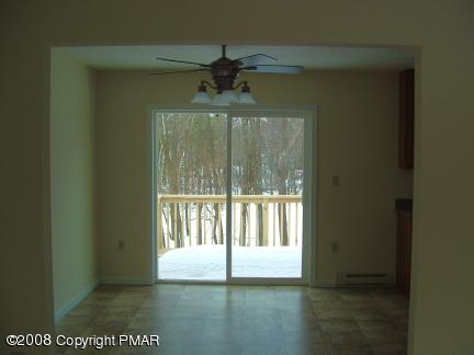 2171 Spokane Road Albrightsville, PA 18210 - Photo 3 of 8 Dining area