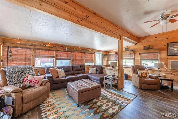 $288,000 | 783 Ripley Route North, Doniphan, MO 63935