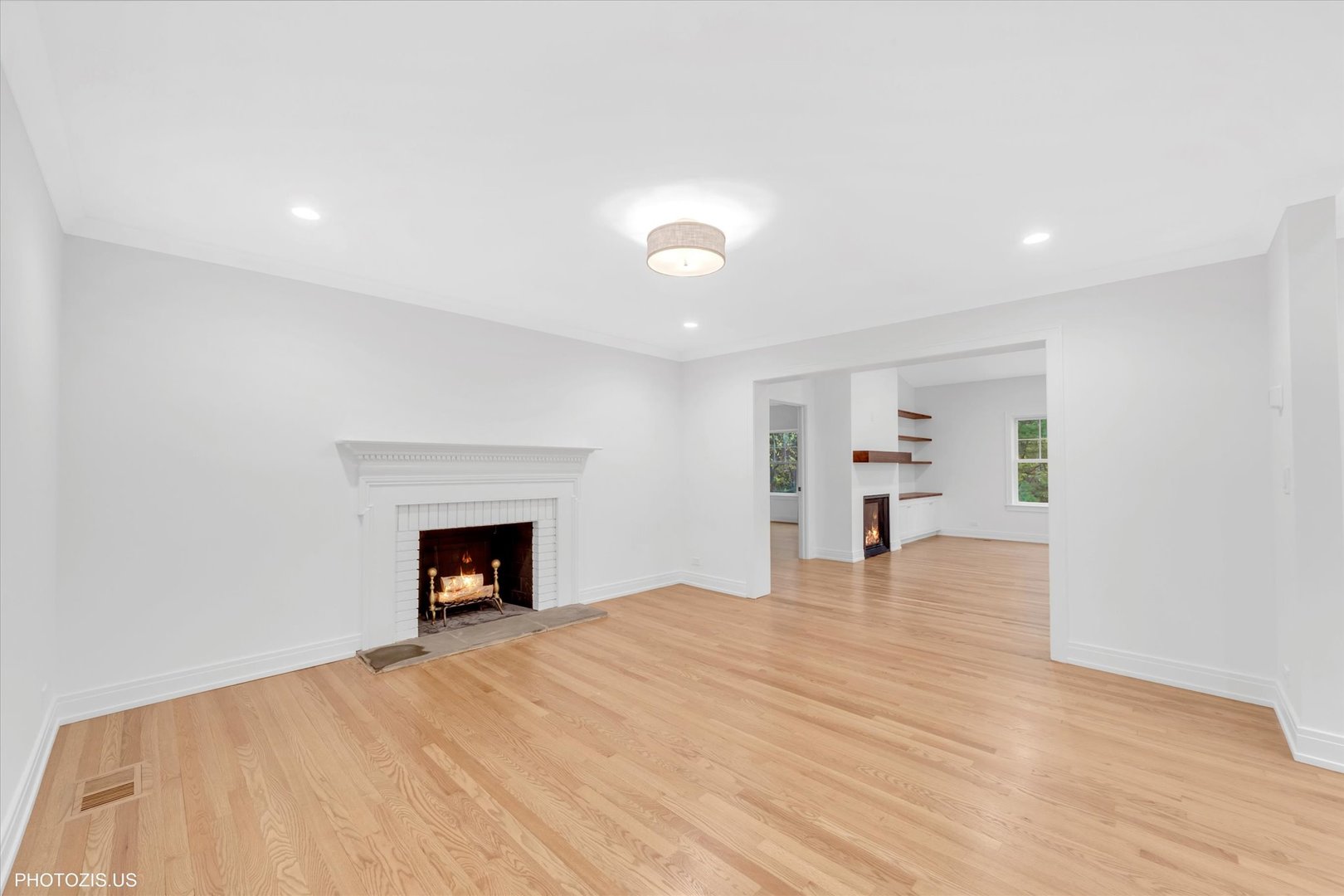 707 Brierhill Road Deerfield, IL 60015 - Photo 14 of 48