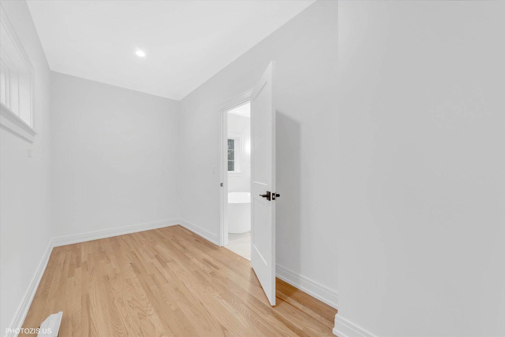 707 Brierhill Road Deerfield, IL 60015 - Photo 22 of 48