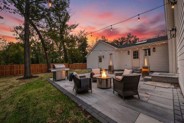 $2,299,000 | 707 Brierhill Road, Deerfield, IL 60015