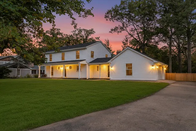 $2,299,000 | 707 Brierhill Road, Deerfield, IL 60015