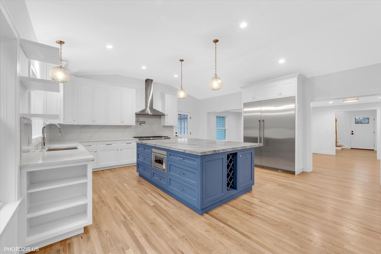 707 Brierhill Road Deerfield, IL 60015 - Photo 7 of 48