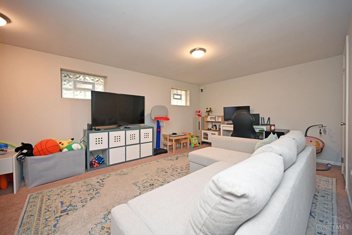 1337 Voll Road Cincinnati, OH 45230 - Photo 28 of 40 Gallery Image 28