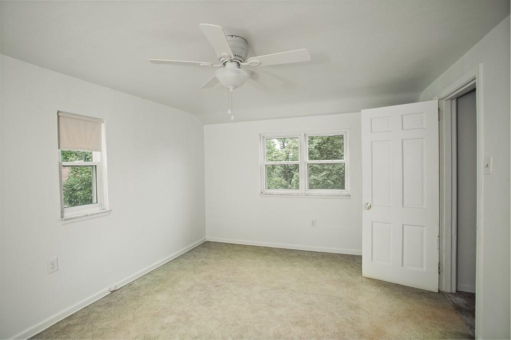 533 Highview Road Pittsburgh, PA 15234 - Photo 9 of 22 an empty room with a window