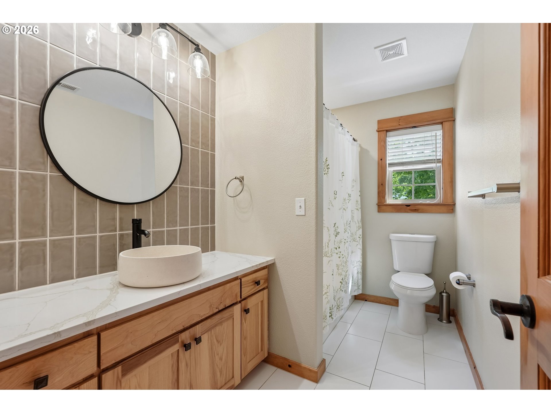 19716 Southeast 26th Way Camas, WA 98607 - Photo 32 of 48 Bathroom