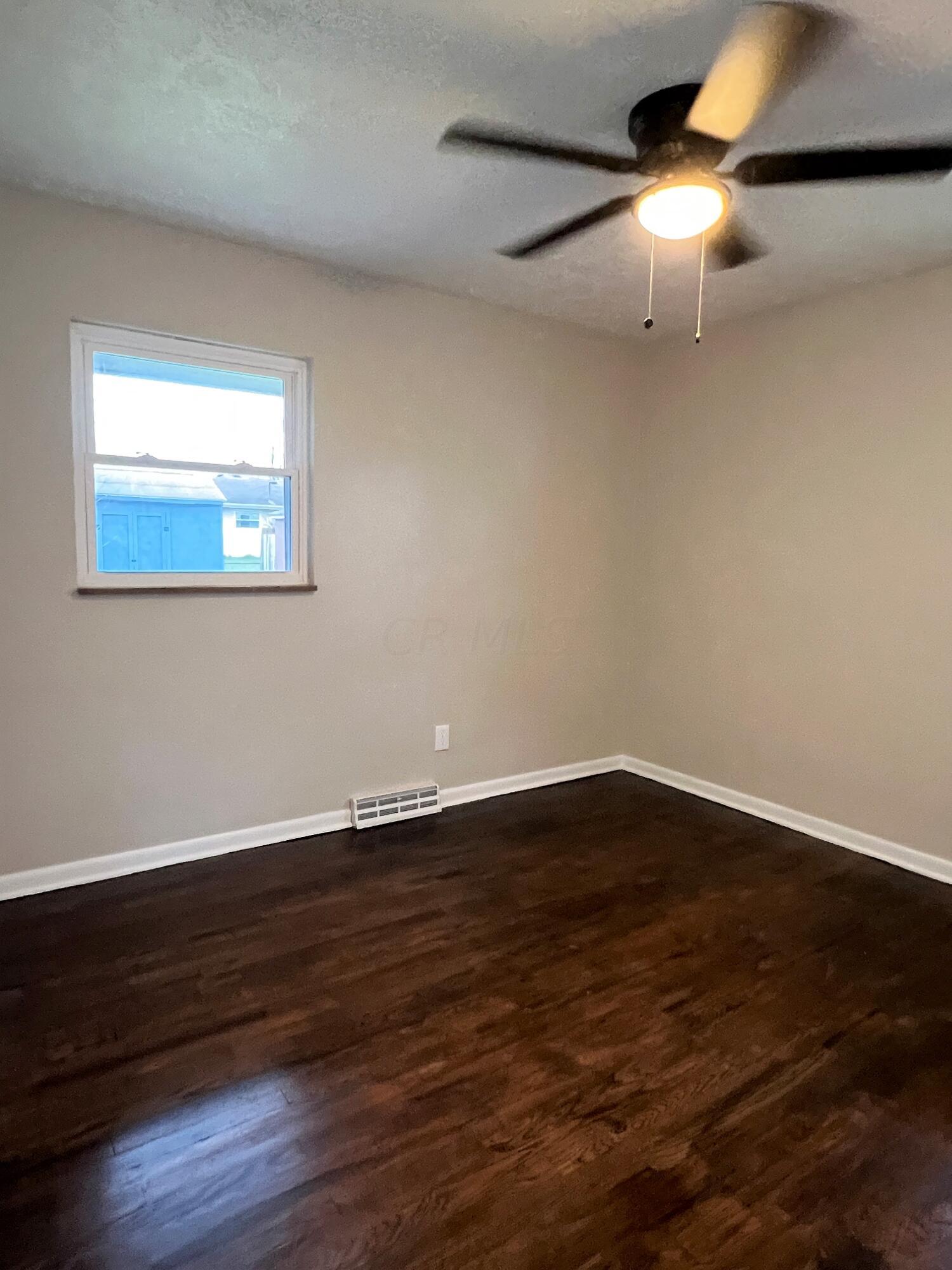 996 Wetmore Road Columbus, OH 43224 - Photo 11 of 22 996 Wetmore - Third Bedroom I