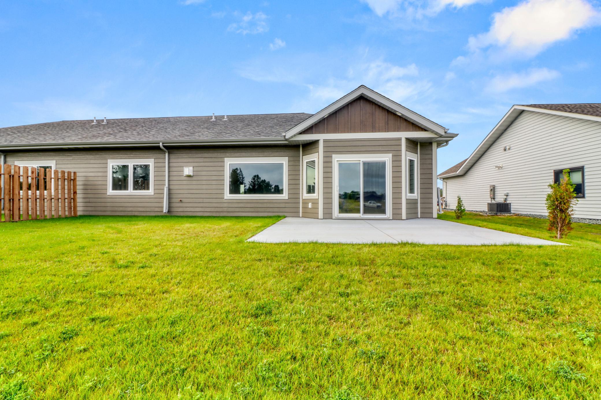 830 Lake Forest Circle Detroit Lakes, MN 56501 - Photo 5 of 43