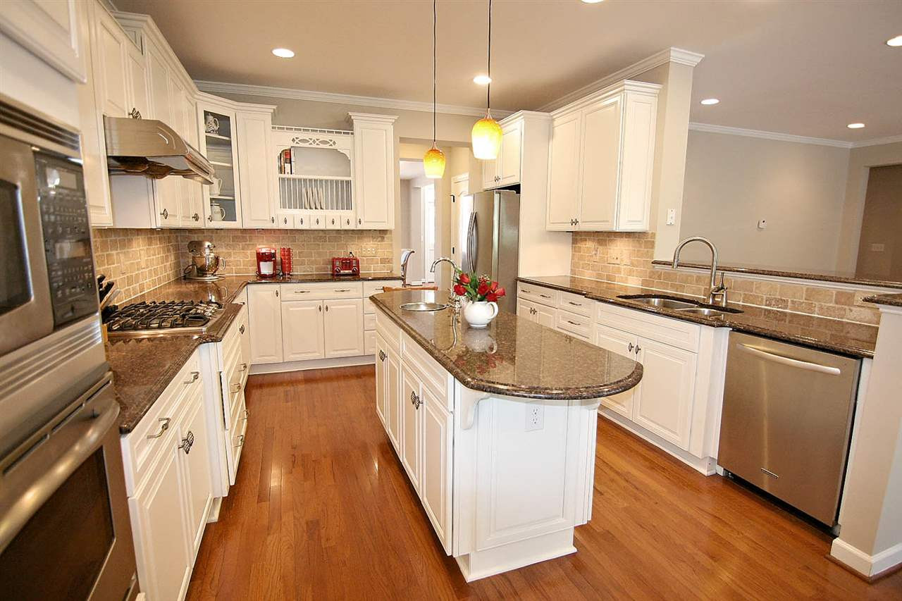 2909 SnapsWell Street Raleigh, NC 27614 - Photo 10 of 25 Kitchen
