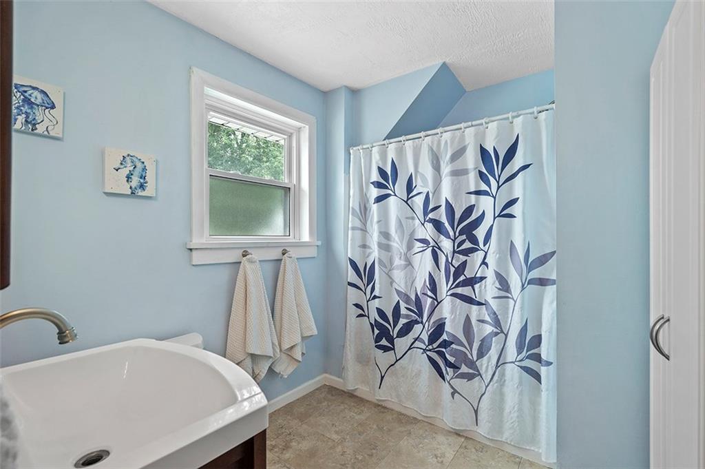 776 Elk Avenue Rochester, PA 15074 - Photo 14 of 25
