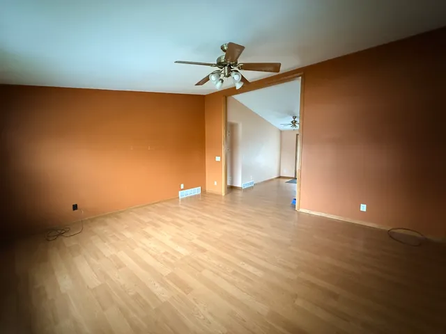 $1,100 | 303 West Pieronnet Street, Unit 303305, Amboy, IL 61310