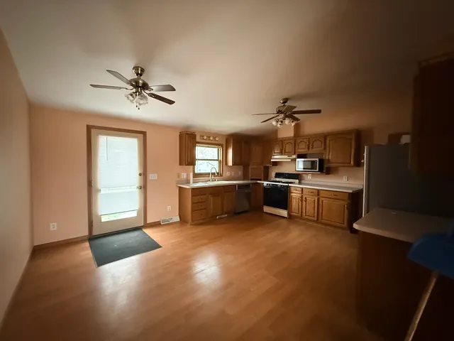 $1,100 | 303 West Pieronnet Street, Unit 303305, Amboy, IL 61310