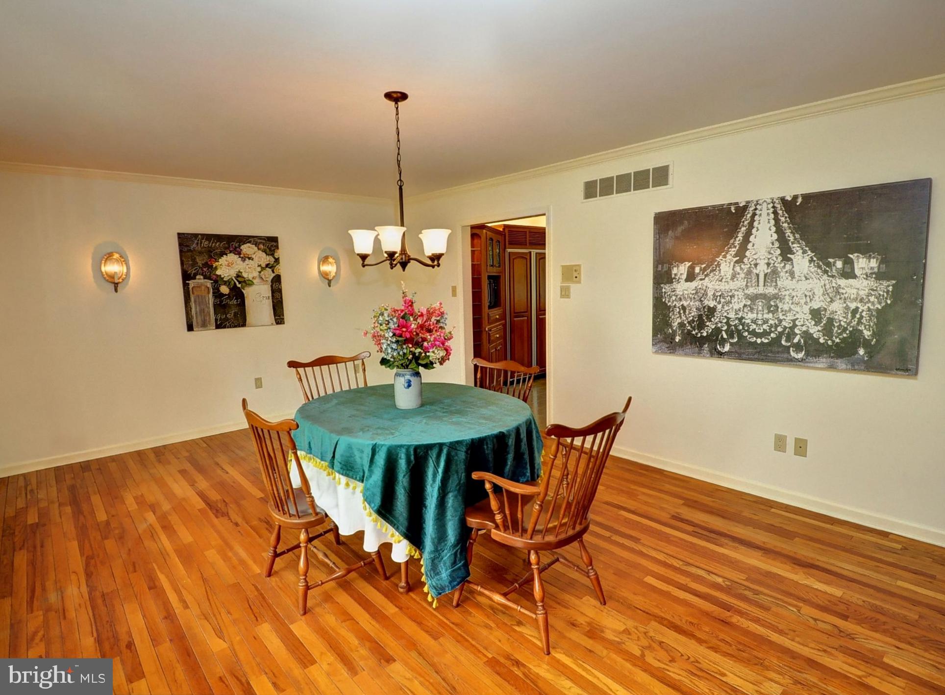 575 Creamery Road Telford, PA 18969 - Photo 36 of 49 Dining room