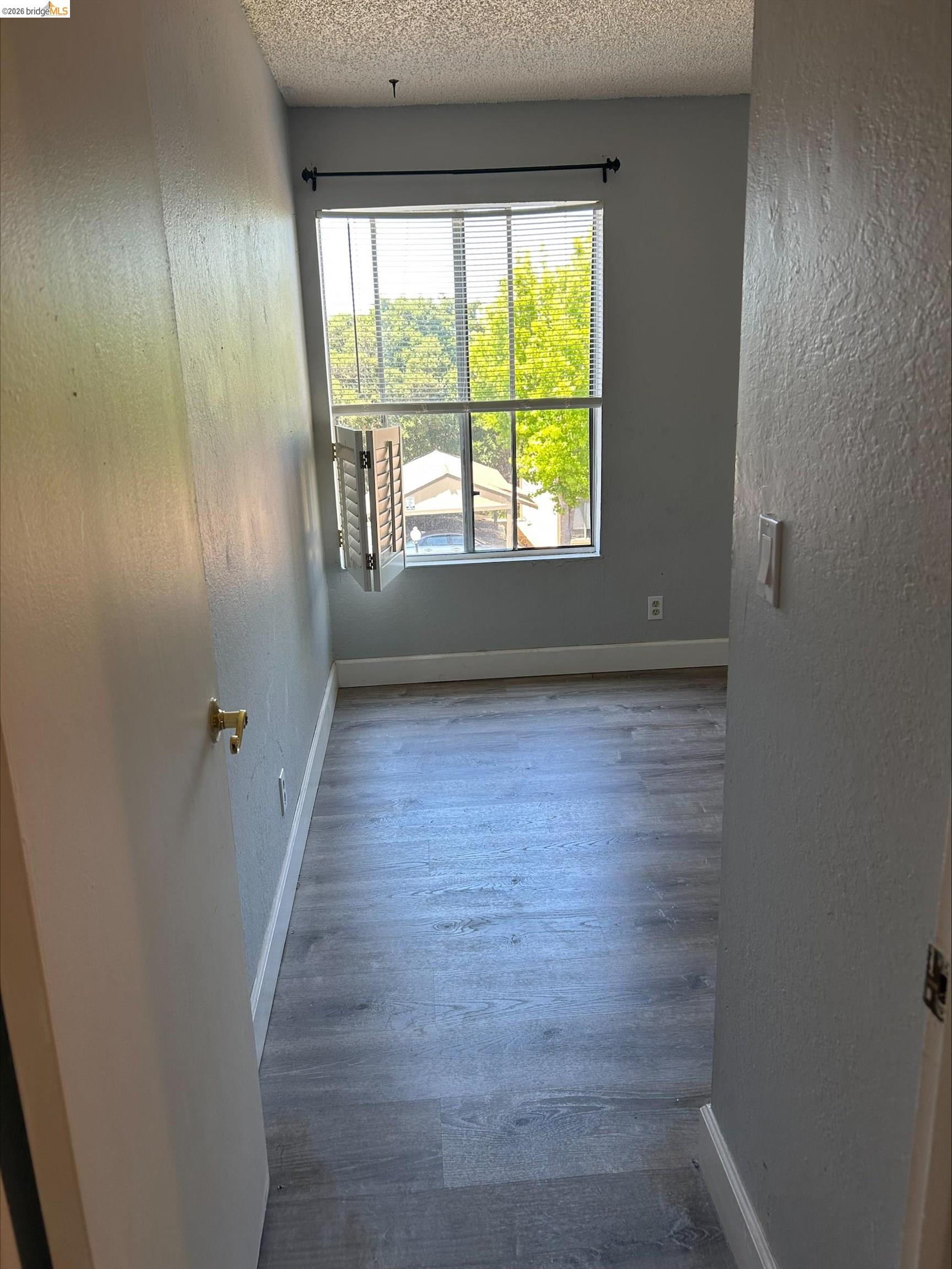 5313 Ridgeview Circle, Unit 4 El Sobrante, CA 94803 - Photo 8 of 31