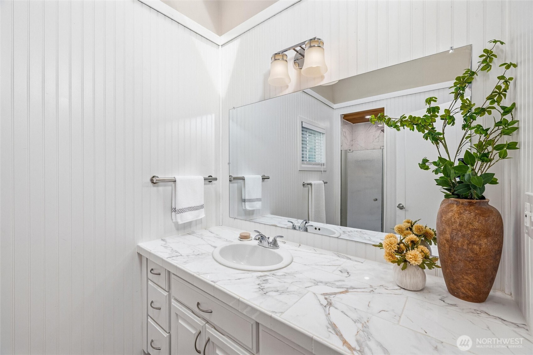 1535 Ten Mile Road Everson, WA 98247 - Photo 21 of 40 a bathroom with a sink a toilet and mirror