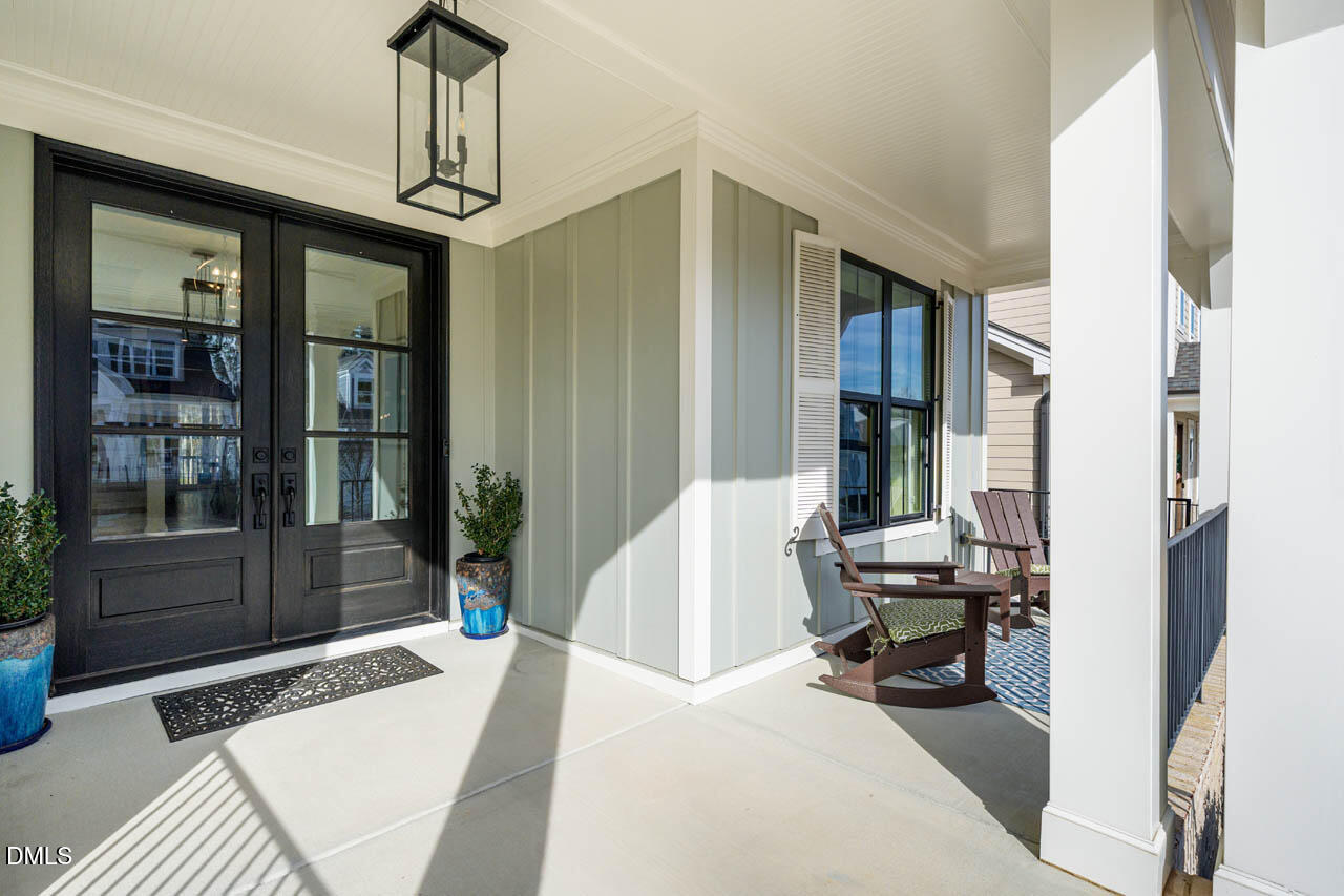 45 Post Oak Road Chapel Hill, NC 27516 - Photo 3 of 89 Spacious Front Porch