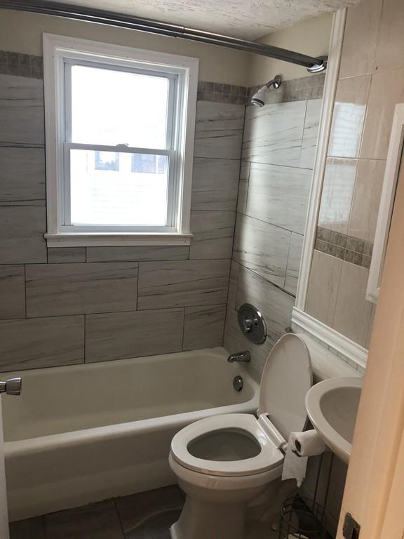 37 Vanness Road Weymouth, MA 02191 - Photo 7 of 16 Gallery Image 7