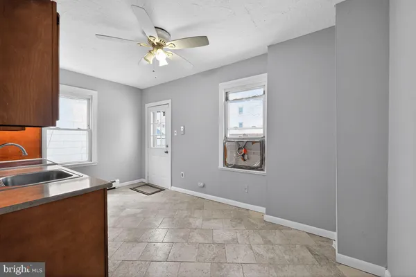 $217,900 | 223 Lafayette Avenue, Darby, PA 19023