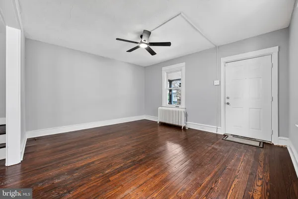 $217,900 | 223 Lafayette Avenue, Darby, PA 19023