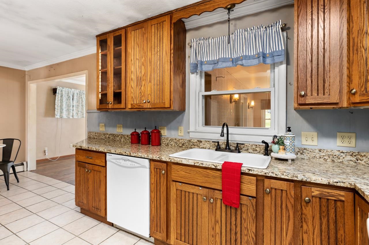 15 Ridgeview Drive Stuarts Draft, VA 24477 - Photo 4 of 49 Gallery Image 4