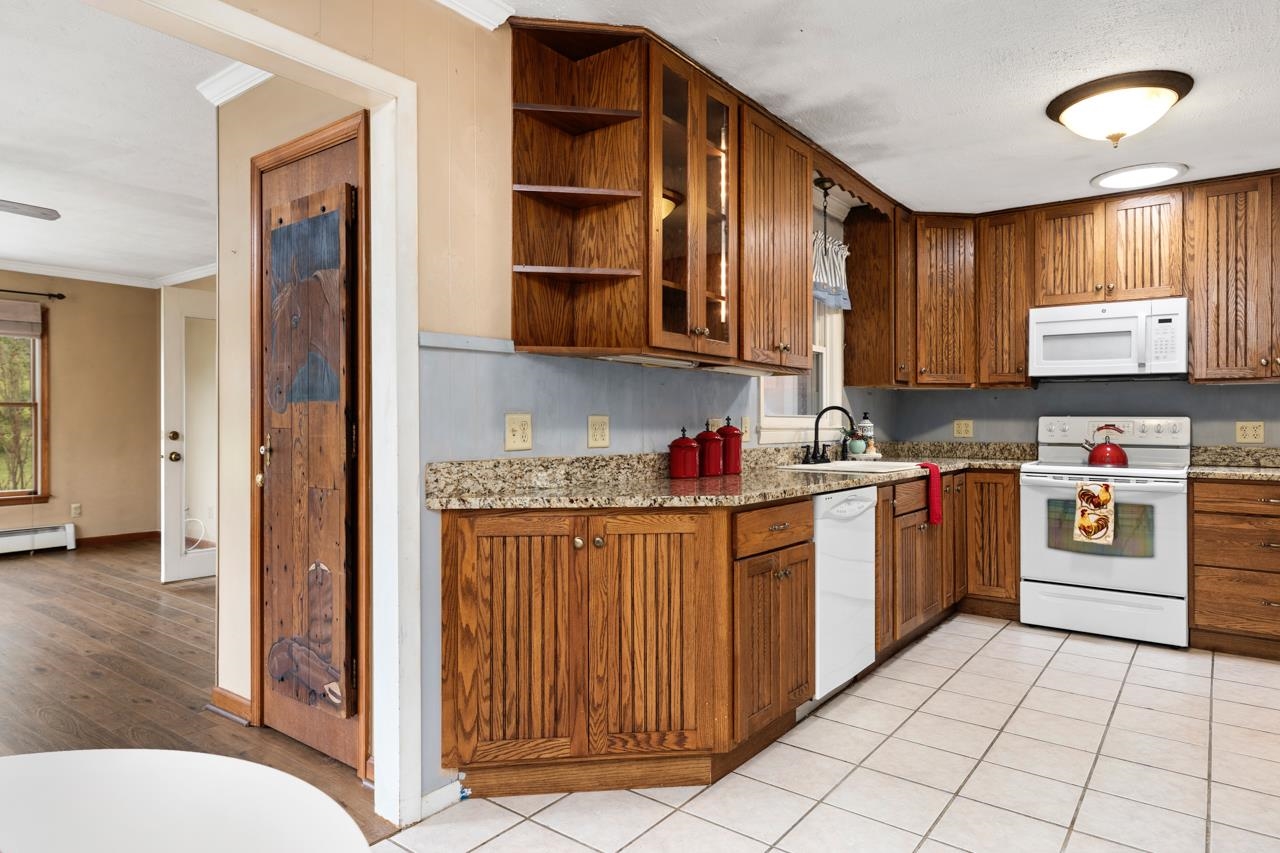 15 Ridgeview Drive Stuarts Draft, VA 24477 - Photo 6 of 49 Gallery Image 6