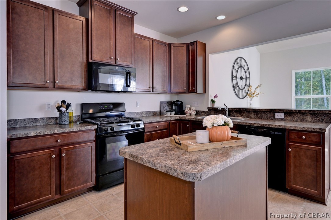7443 Wicks Road Williamsburg, VA 23188 - Photo 14 of 45 Gallery Image 14