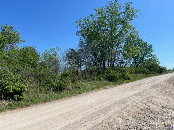 $75,000 | Lot 9 66th Street, Meriden, KS 66512