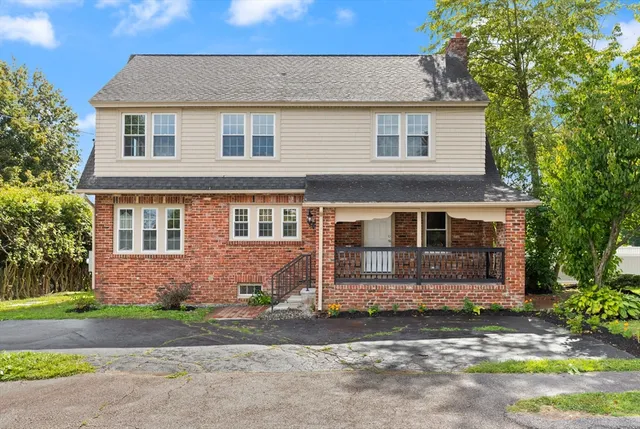 $789,500 | 129-a-b Maple Avenue, Shrewsbury, MA 01545