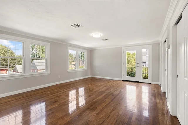 $789,500 | 129-a-b Maple Avenue, Shrewsbury, MA 01545