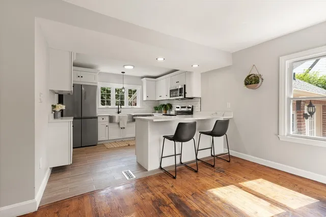 $789,500 | 129-a-b Maple Avenue, Shrewsbury, MA 01545