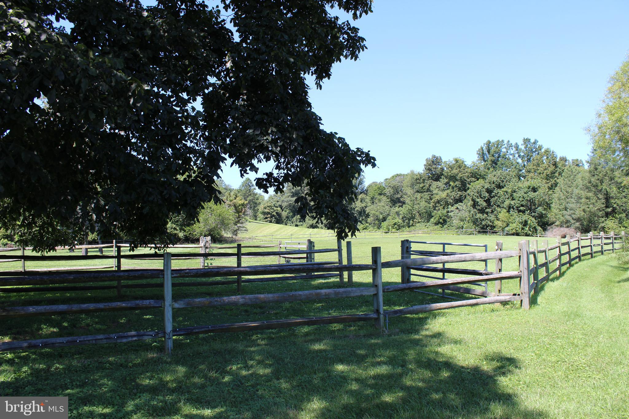 1294 Carlisle Road Aspers, PA 17304 - Photo 20 of 125 2 Paddocks