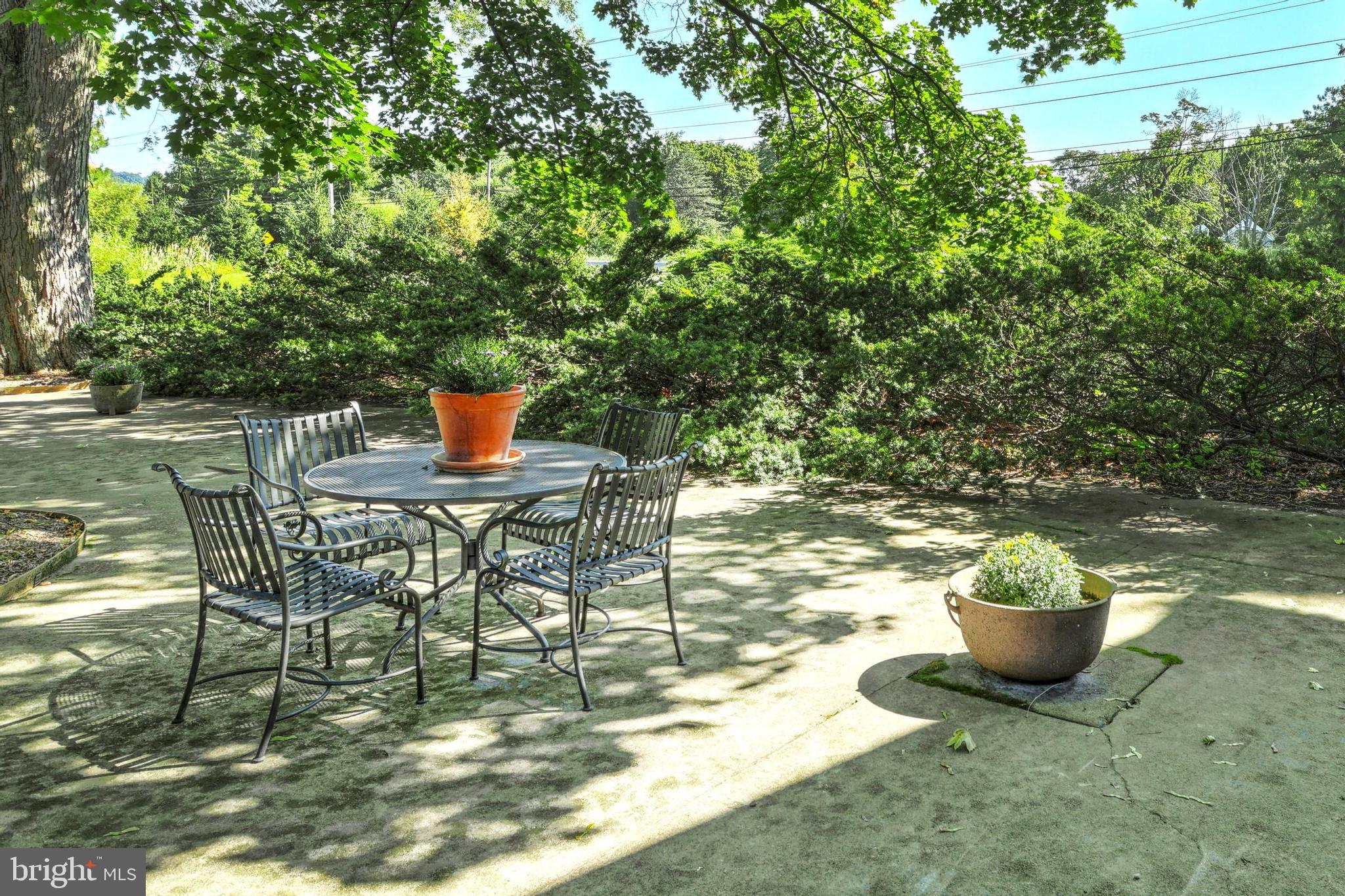 1294 Carlisle Road Aspers, PA 17304 - Photo 47 of 125 Front Patio