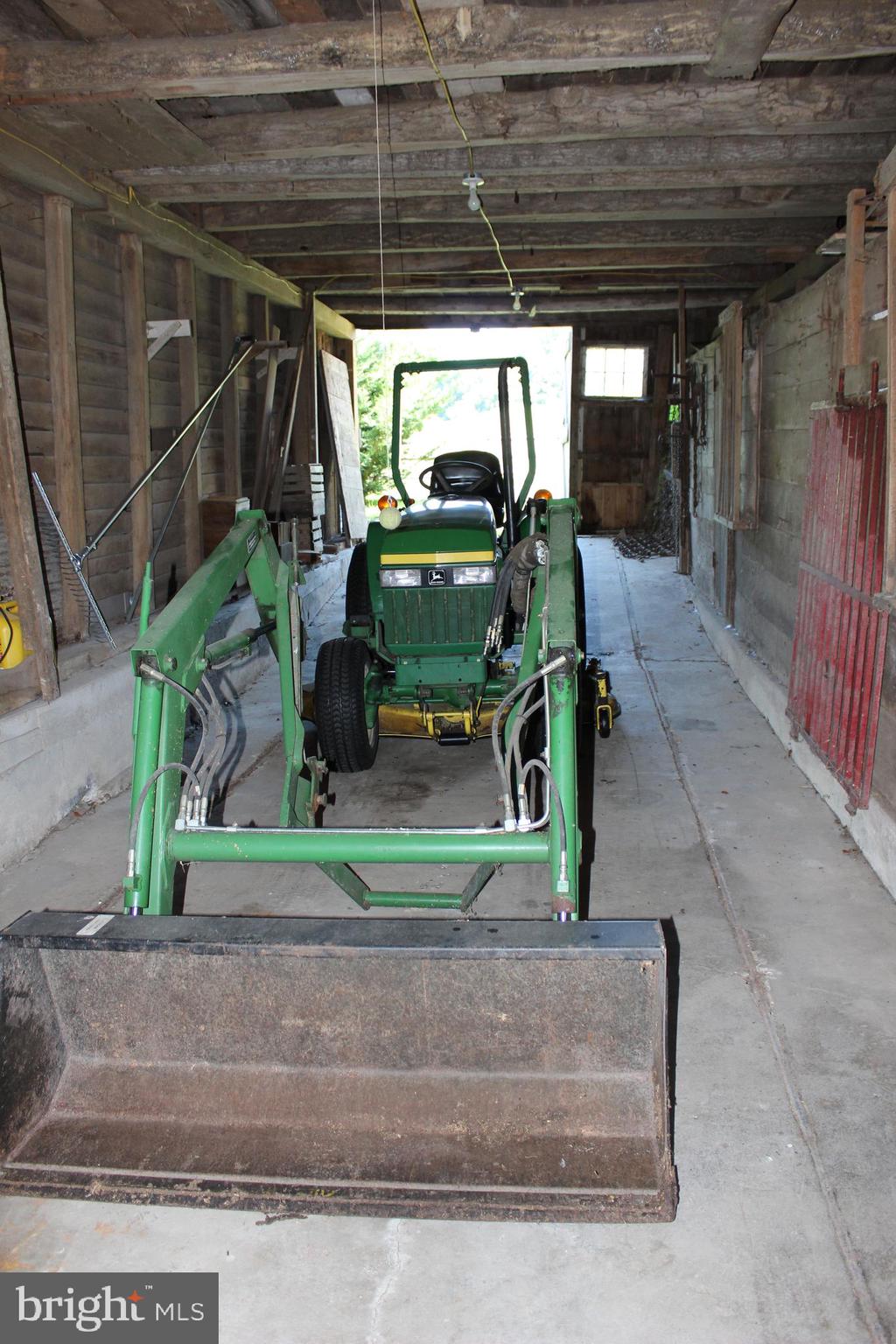 1294 Carlisle Road Aspers, PA 17304 - Photo 5 of 125 Bank Barn