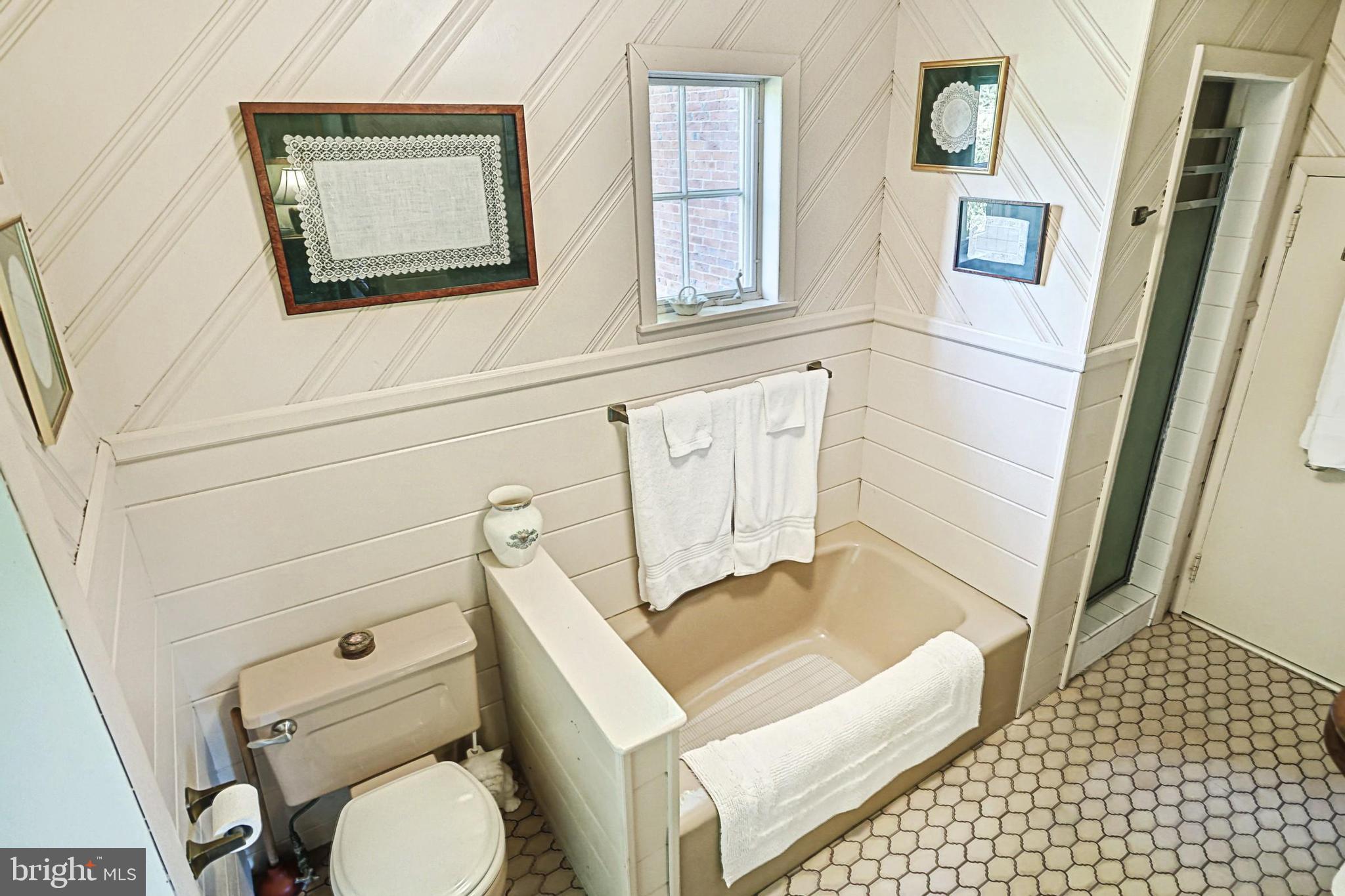 1294 Carlisle Road Aspers, PA 17304 - Photo 77 of 125 Full Bath