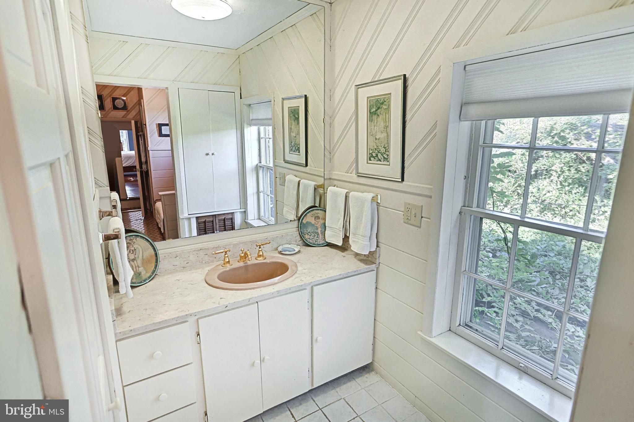 1294 Carlisle Road Aspers, PA 17304 - Photo 80 of 125 Full Bath