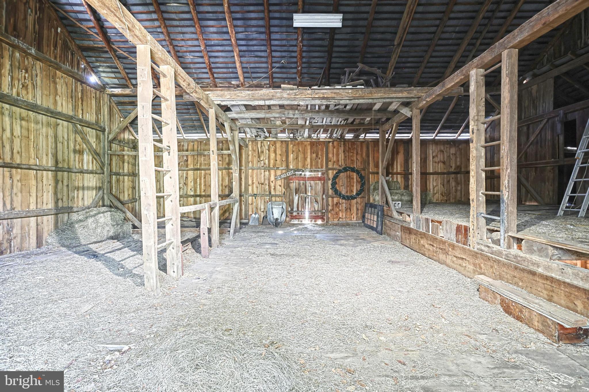 1294 Carlisle Road Aspers, PA 17304 - Photo 98 of 125 Bank BArn