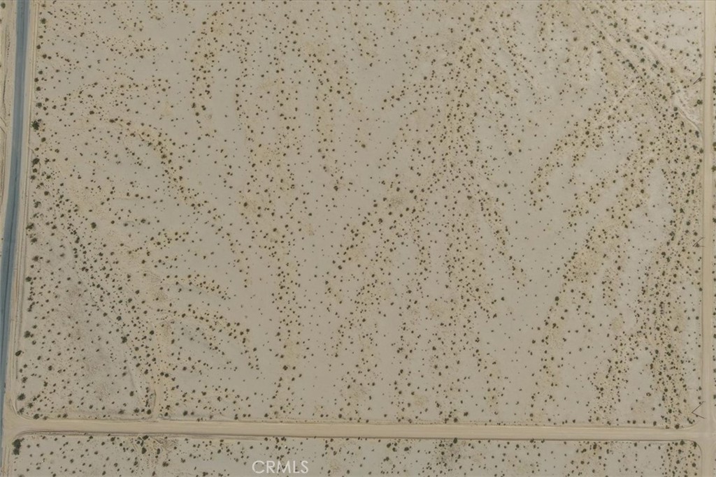 101 Diamond Bar Road Twentynine Palms, CA 92277 - Photo 25 of 25 a close up of a white marble wall
