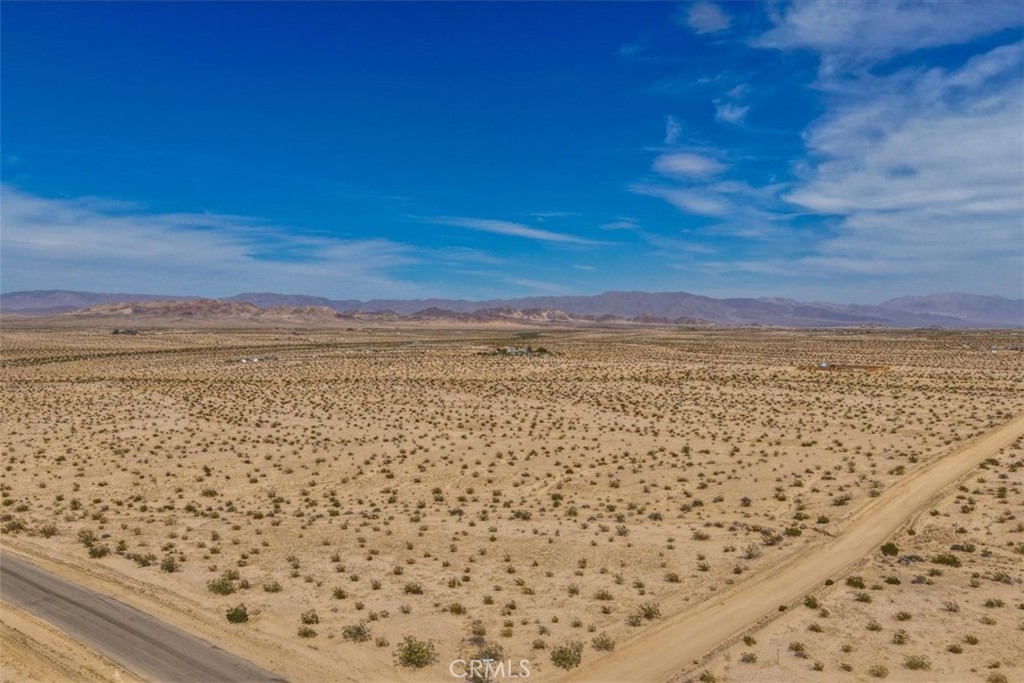101 Diamond Bar Road Twentynine Palms, CA 92277 - Photo 5 of 25