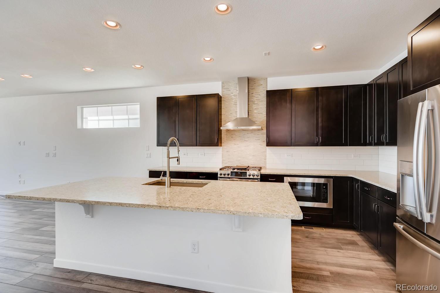 8868 Delacorte Street Highlands Ranch, CO 80129 - Photo 11 of 37 Gallery Image 11