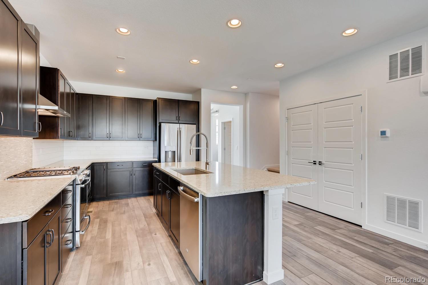 8868 Delacorte Street Highlands Ranch, CO 80129 - Photo 13 of 37 Gallery Image 13