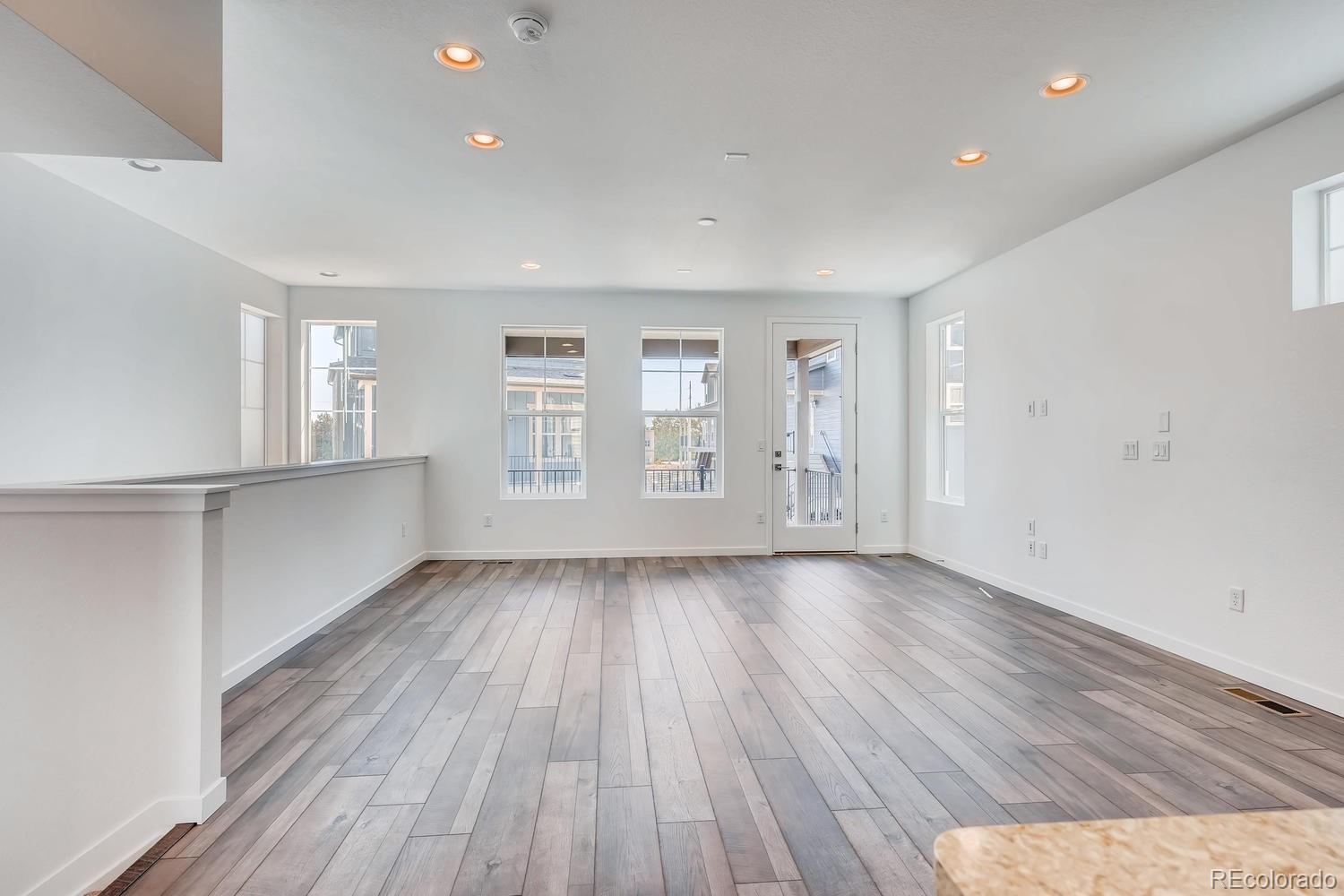 8868 Delacorte Street Highlands Ranch, CO 80129 - Photo 3 of 37 Gallery Image 3